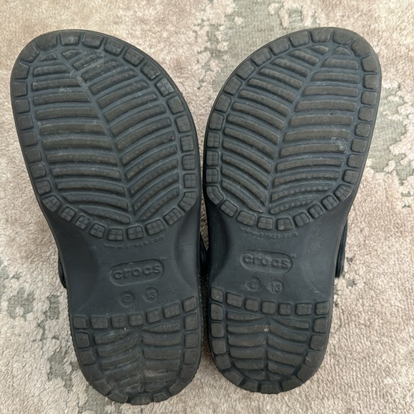 Black Kids Crocs Size 13 - Picture 4 of 6